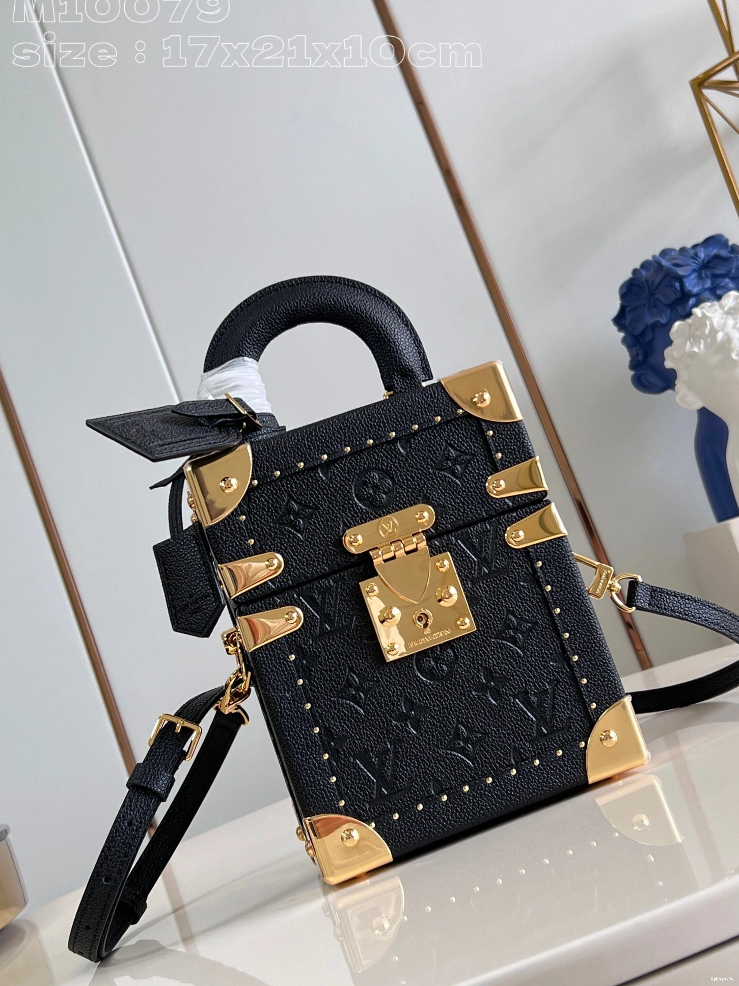 Monogram VUITTON Camera Canvas LOUIS Box 0207